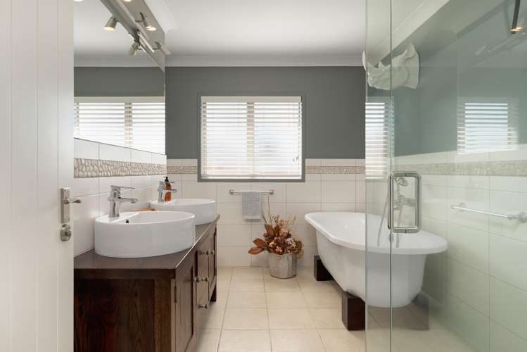 51 Inverness Drive Pyes Pa_16