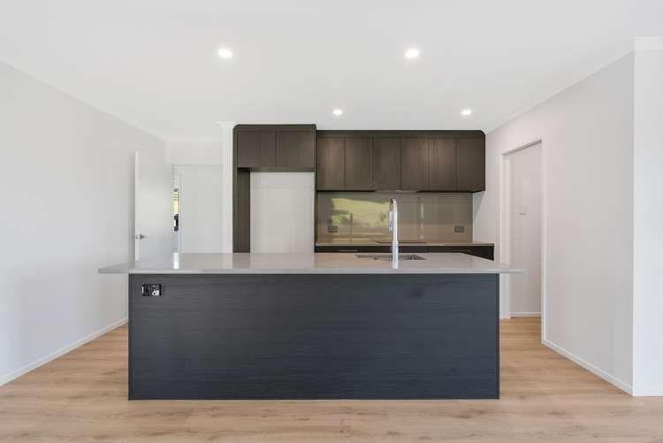 6 Frost Rise Hunua_6