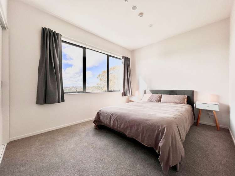 8/1 Kaponga Crescent New Lynn_7