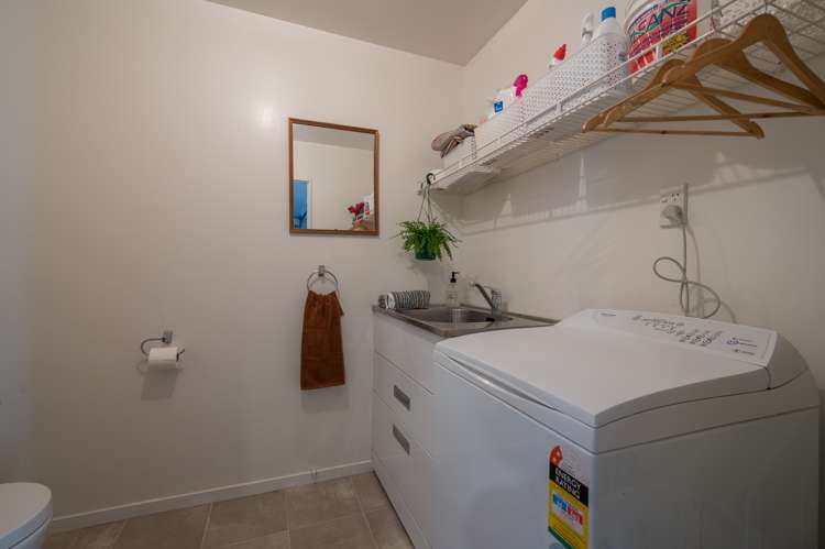 23 Olympus Way Richmond_20