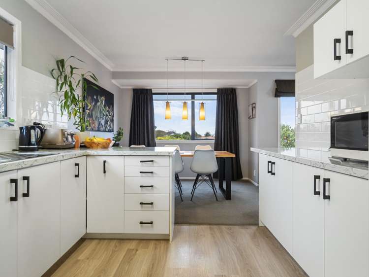 56 Matua Road Matua_4