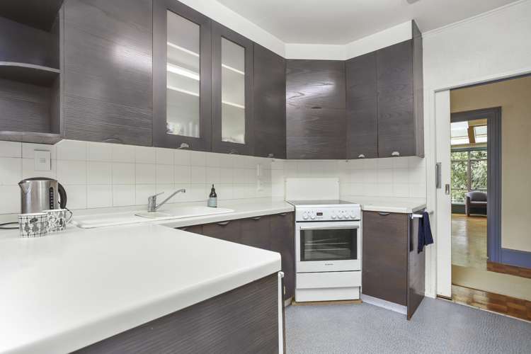 76 Onewa Road Northcote Point_10