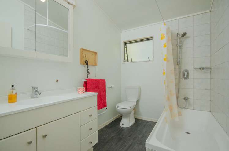 2/78a Woodglen Road Glen Eden_9