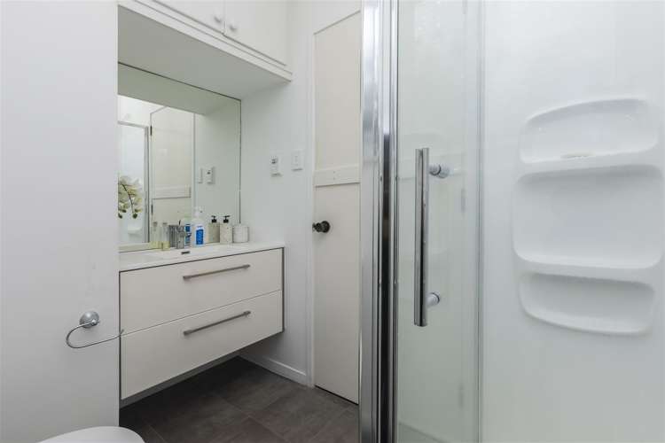 2/23 Bretts Road Saint Albans_8