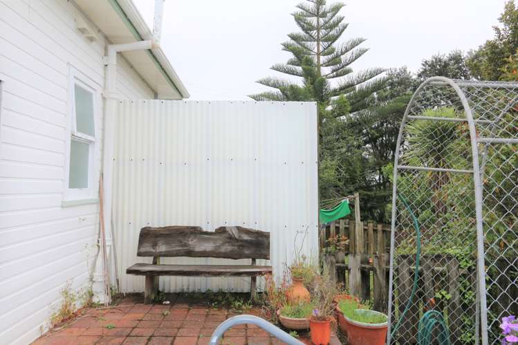 3 Highland Avenue Titirangi_8