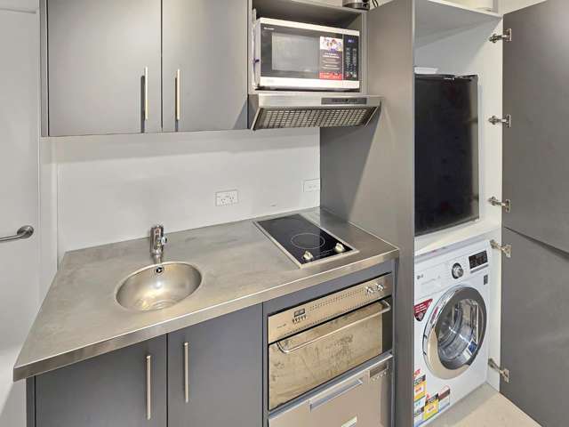 608/15 Holland Street 2185_3