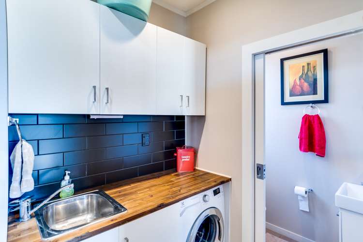 1 Campaign Street Napier South_13