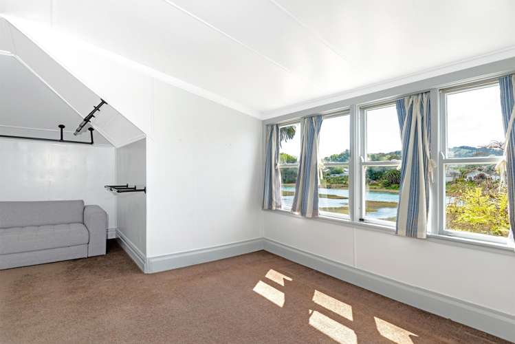 2 Carnarvon Street Gisborne Central_14