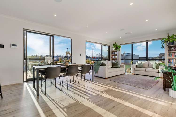 81 Waiwai Drive_1