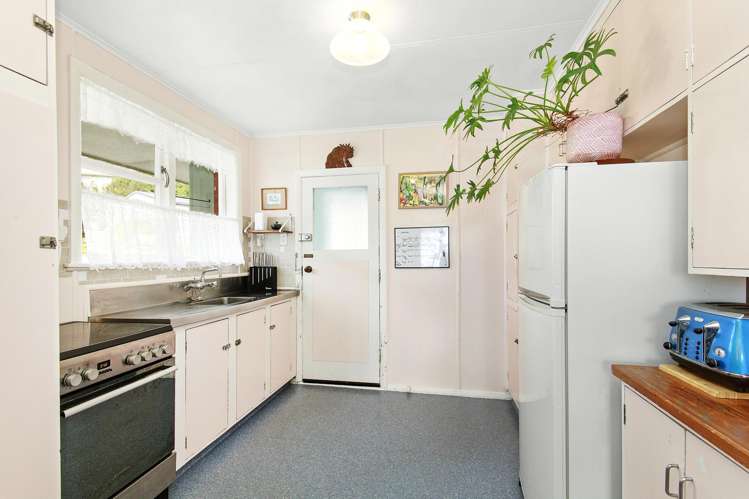 188 Sievers Grove Porirua East_8