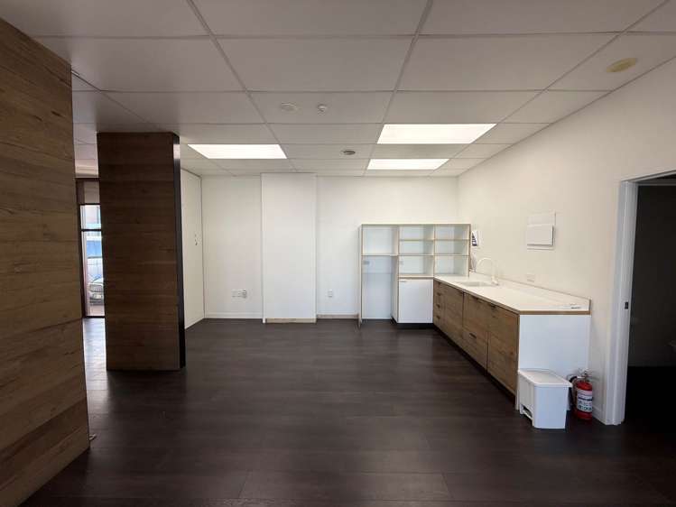 Unit 16/142-160 Beaumont Street City Centre_6