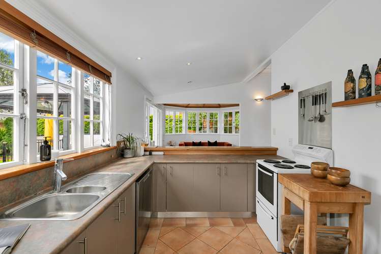 8 Wainui Avenue Point Chevalier_13