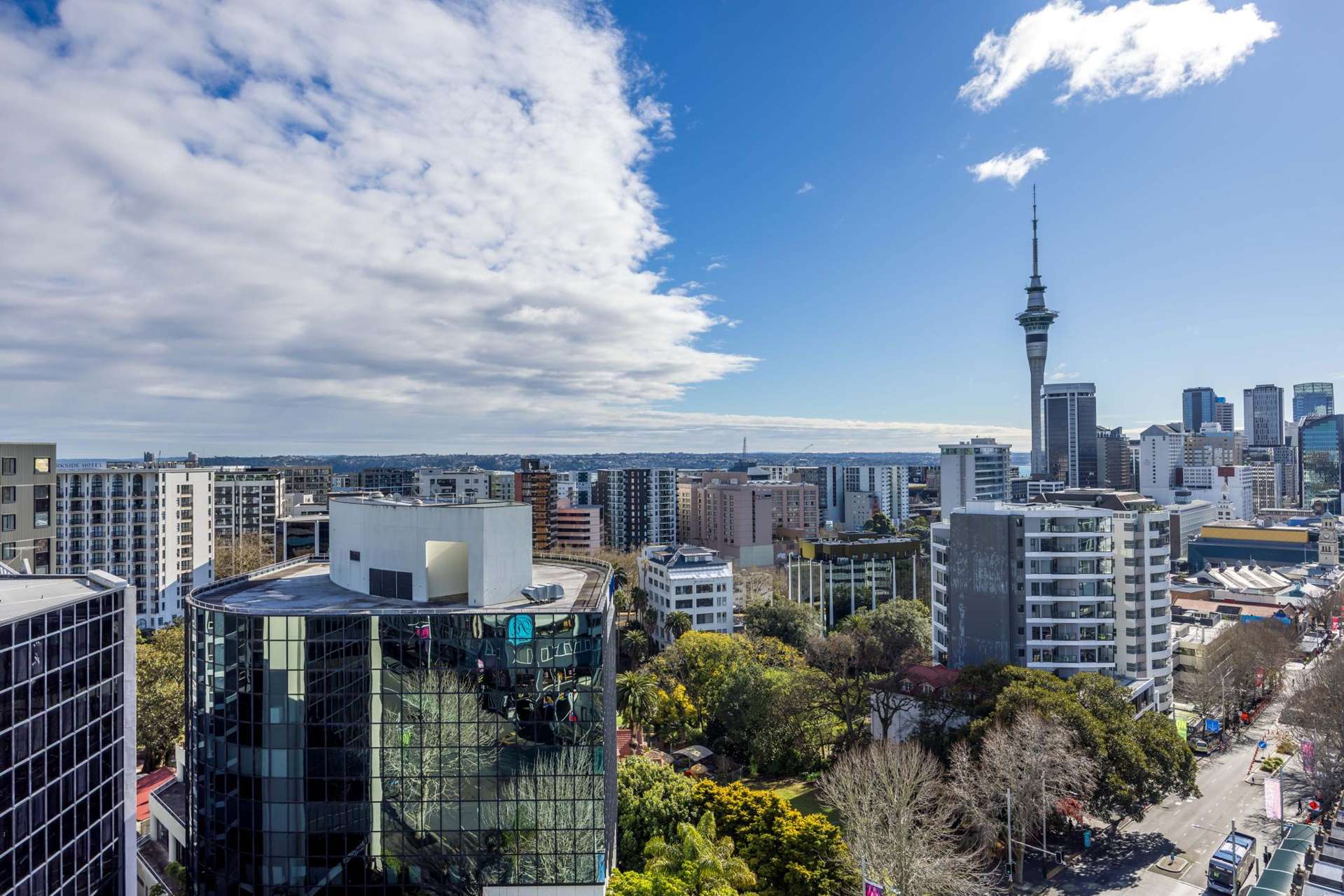 12J/15 City Road Auckland Central_0
