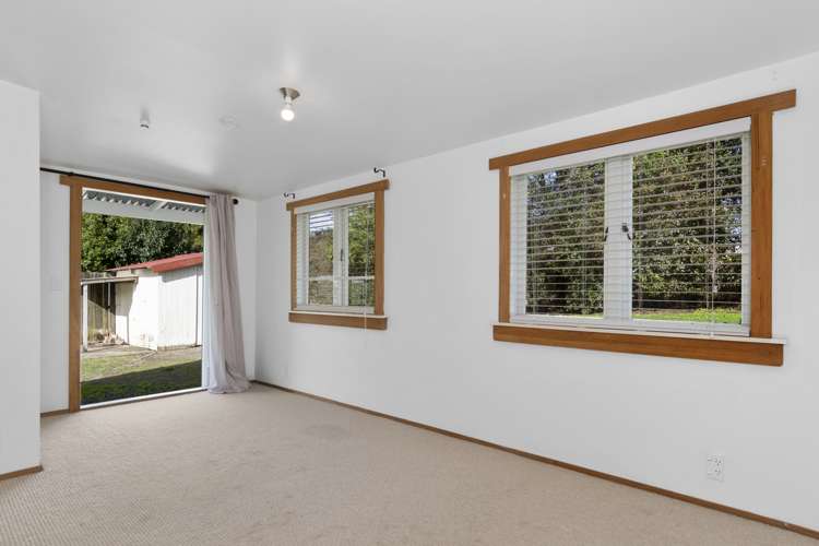 14 Poland Street Waikino_11