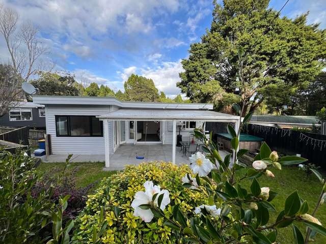 Charming Family Home in Laingholm