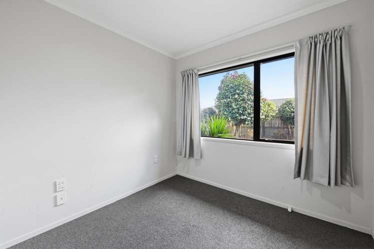 4 Owhatiura Drive Lynmore_14
