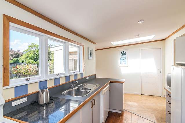 19 Rauparaha Street Waikanae Beach_3