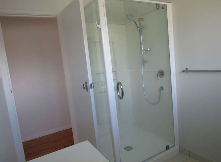 4b Corrella Road Belmont_10