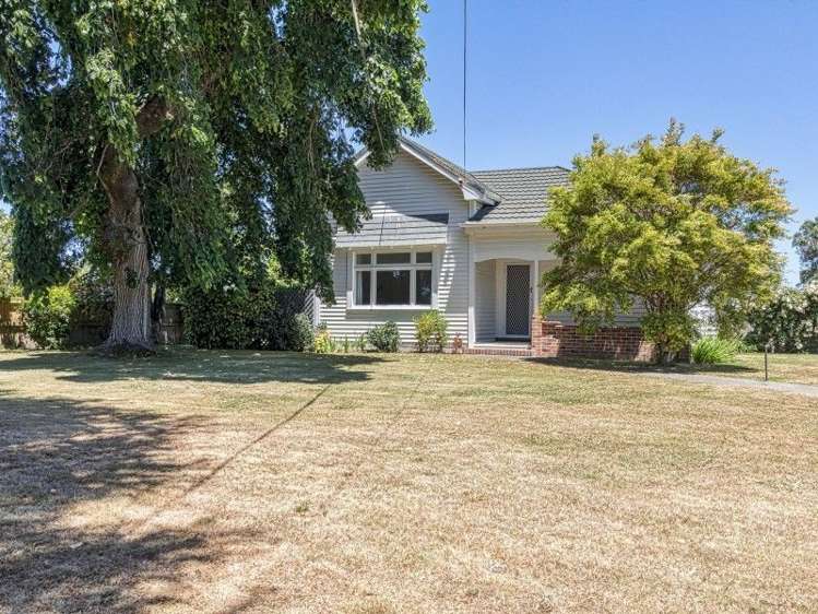 568 Lyndhurst Road Frimley_13