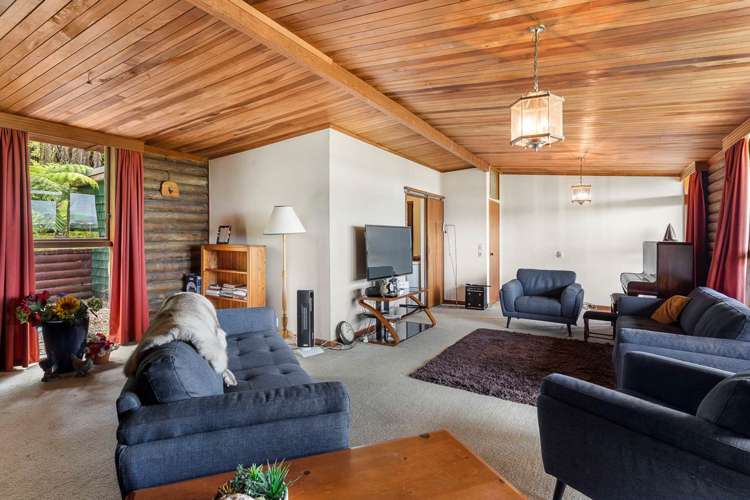 73 Attwood Road Paremoremo_26