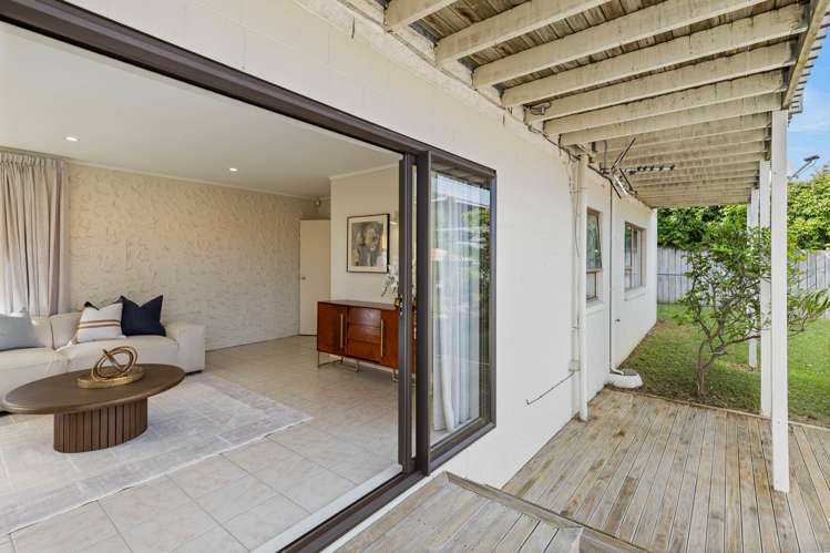 18 Folkestone Street Murrays Bay_13