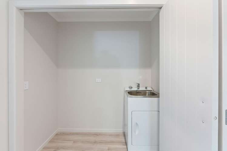 62 Awanui Drive Waikanae_17