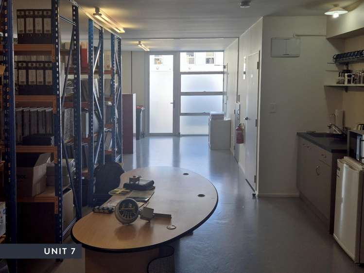 7&9/31 Stevens Street Waltham_2