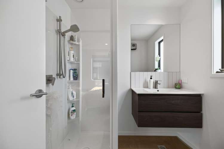 175 Howden Drive, Hanley's Farm Jacks Point_31