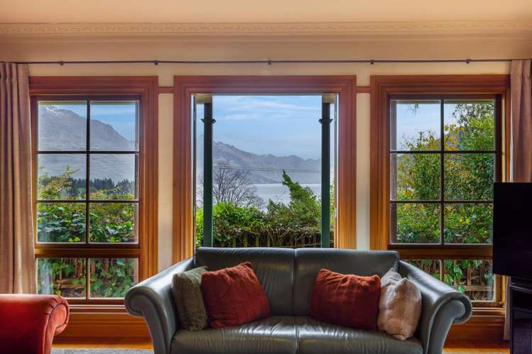 61 Hallenstein Street Queenstown_4