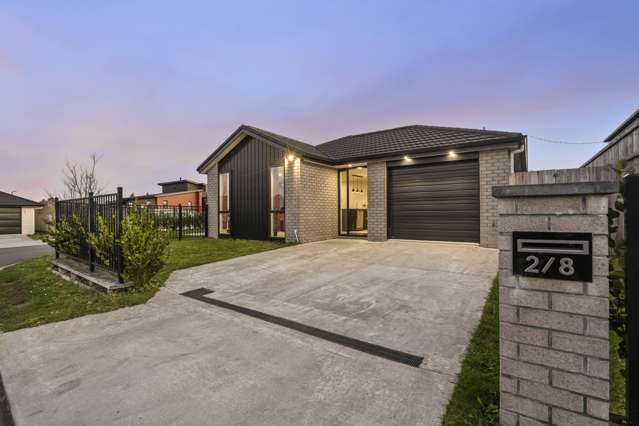 2/8 Bostonkip Crescent Fitzroy_1