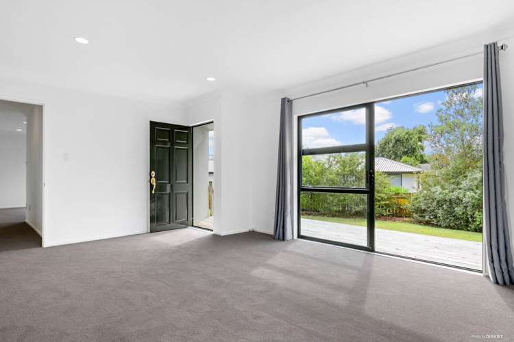 10 Alta Terrace Flat Bush_9