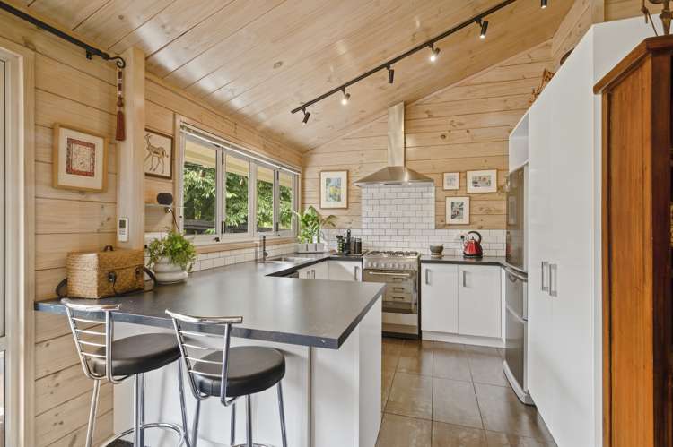 18 Hurunui Lane Kinloch_14