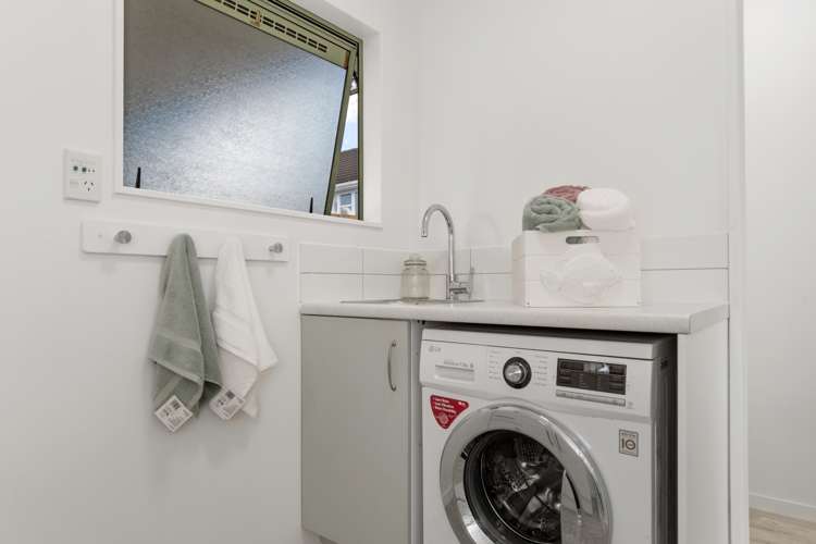 29b Henderson Crescent Parkvale_9