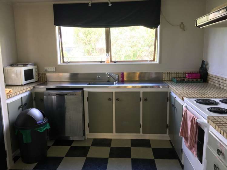 8 Eagle Place Red Beach_8