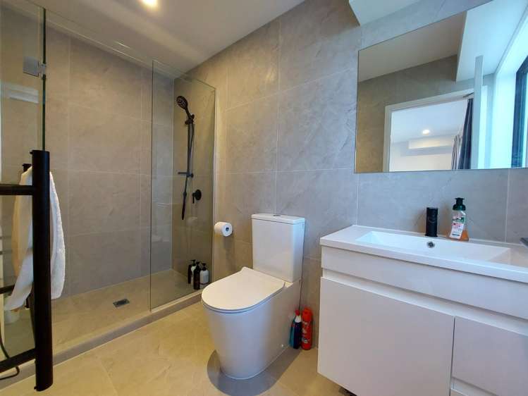 5/128 Onewa Road 10887_8