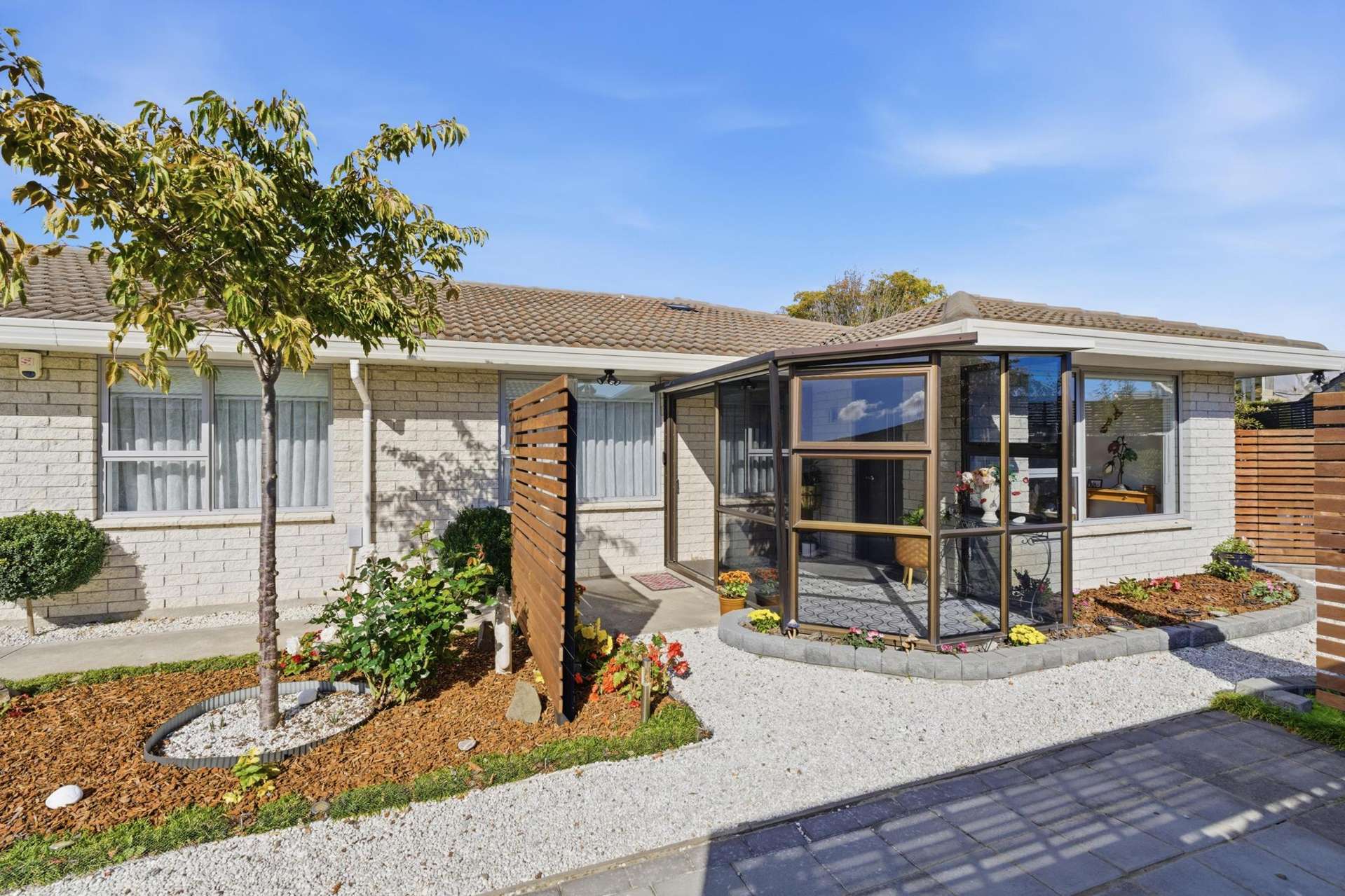 2/77 Frankleigh Street Somerfield_0