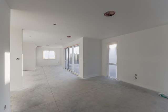 243 Racecourse Road Allenton_3