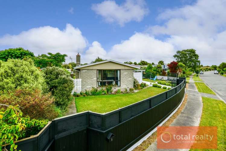 5 Charles Upham Avenue Hillmorton_19