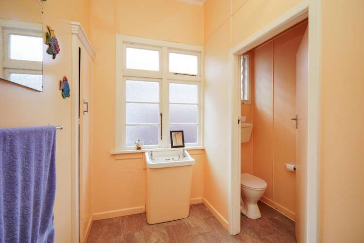 76 King & 143 Main Streets Otautau_15