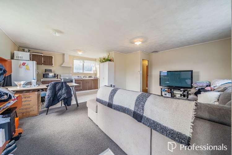 14 Honey Street Wainuiomata_7