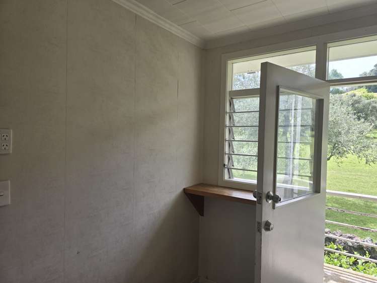 8/12 CRESCENT ROAD Epsom_6