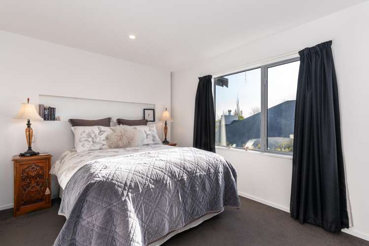 7 Henley Green Northwood_9