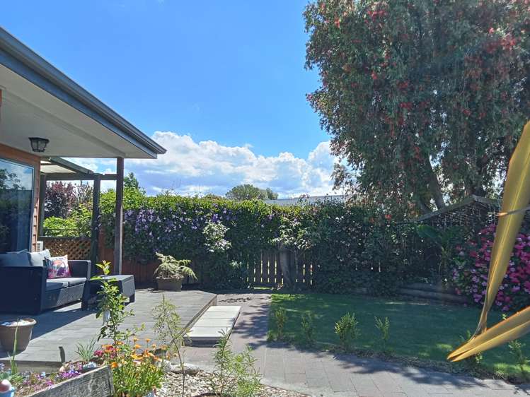 2/16 Alan Styles Place Greenmeadows_11