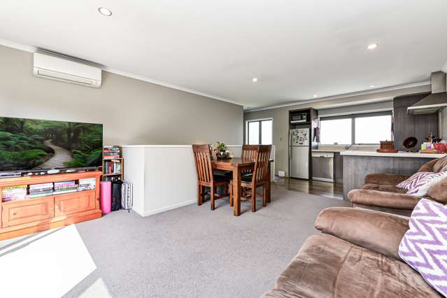 2/10 Dowding Street Melville_3