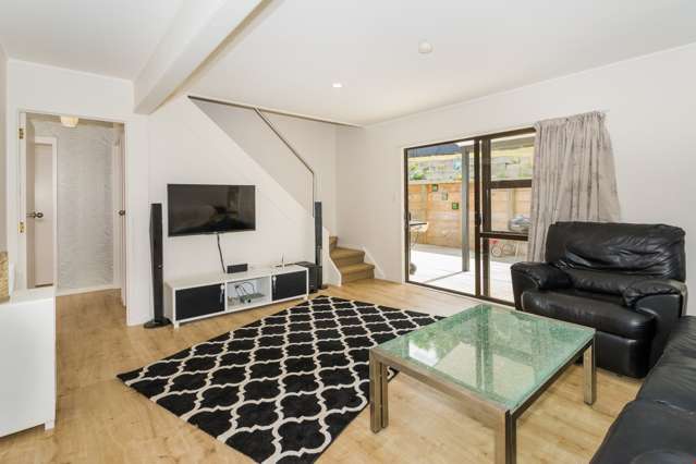 1/19 Jenanne Place Totara Vale_4