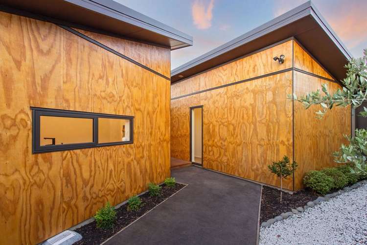 98 Osborne Street Waltham_18