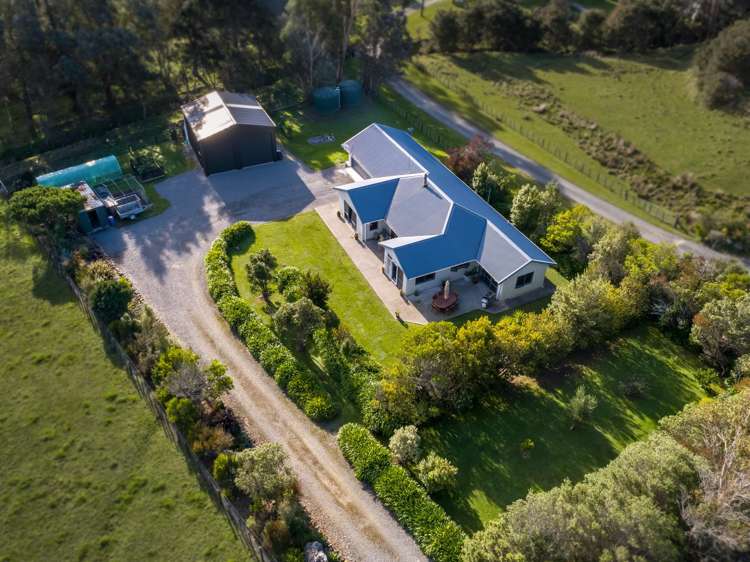 5523 Masterton Castlepoint Road Masterton_19