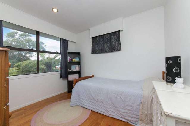 9 Queen Mary Avenue New Lynn_2