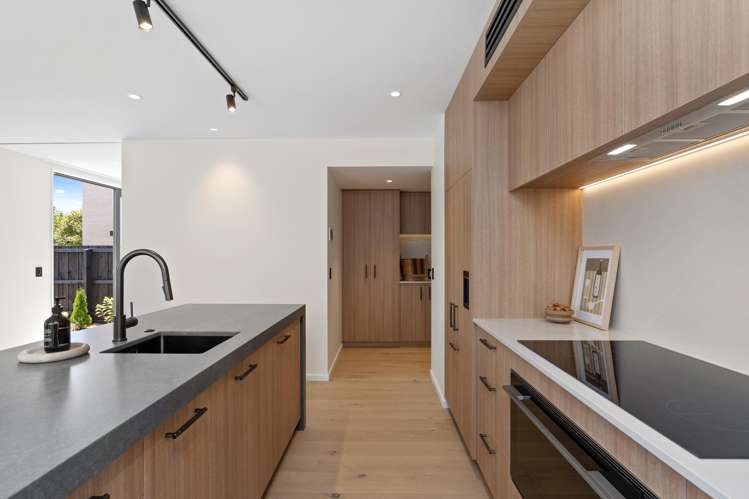 1/13 Lees Road Strowan_9