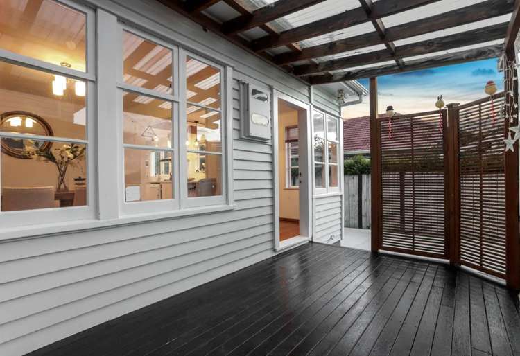 31 Preston Avenue Mt Albert_15